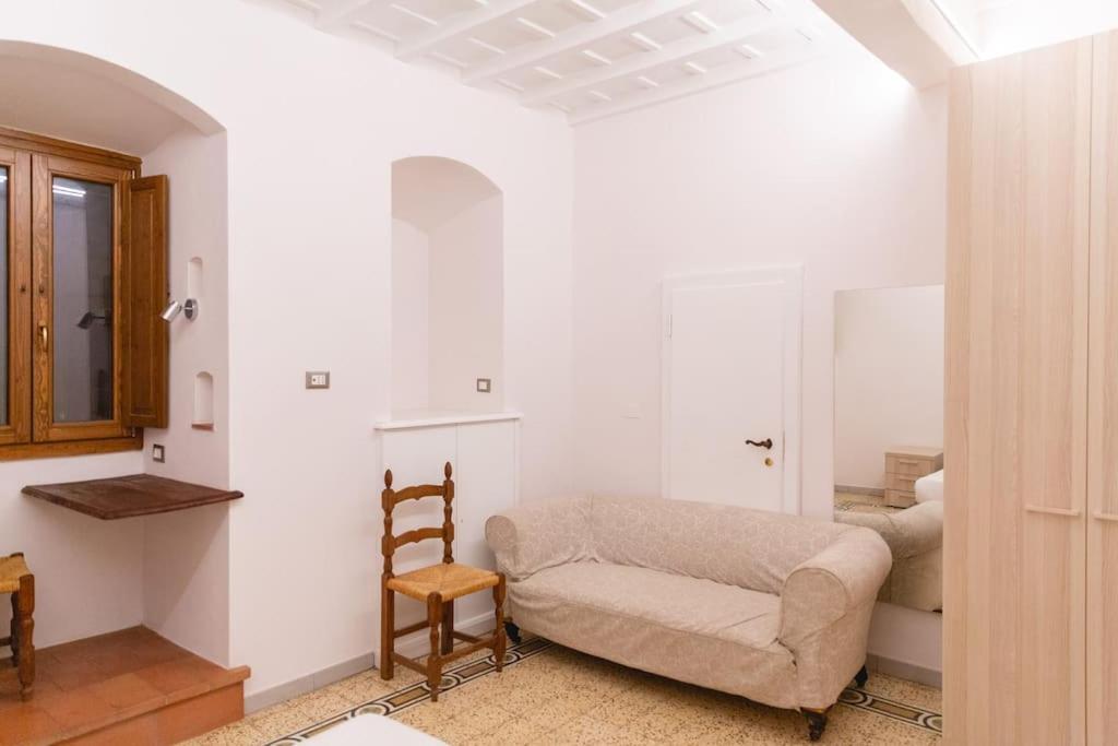 Cozy And Charmin 3Br Apartment Steps By Duomo ฟลอเรนซ์ ภายนอก รูปภาพ