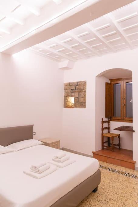 Cozy And Charmin 3Br Apartment Steps By Duomo ฟลอเรนซ์ ภายนอก รูปภาพ