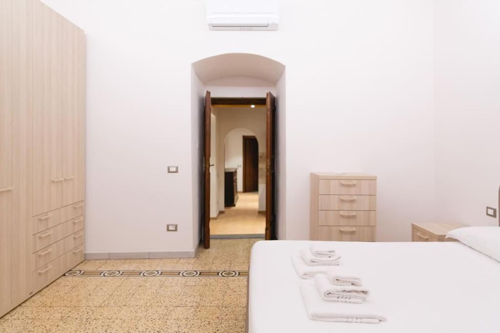 Cozy And Charmin 3Br Apartment Steps By Duomo ฟลอเรนซ์ ภายนอก รูปภาพ