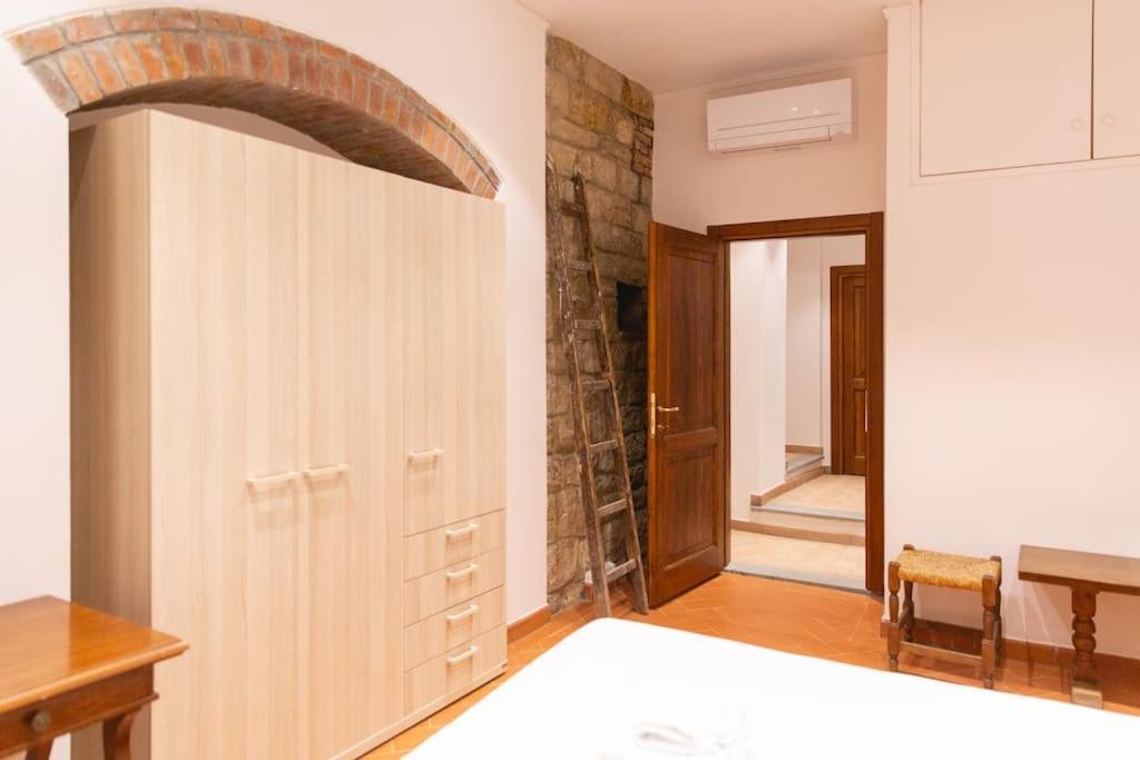 Cozy And Charmin 3Br Apartment Steps By Duomo ฟลอเรนซ์ ภายนอก รูปภาพ